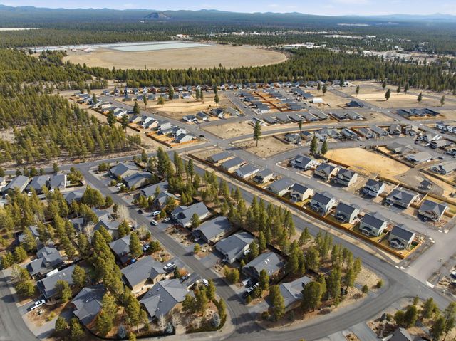 16507 Charlotte Day Drive, La Pine, OR 97739