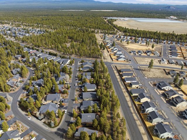 16507 Charlotte Day Drive, La Pine, OR 97739