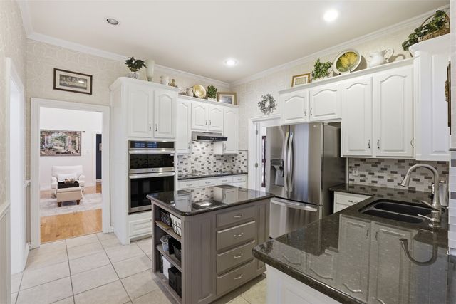 6706 Nantucket Lane, Arlington, TX 76001