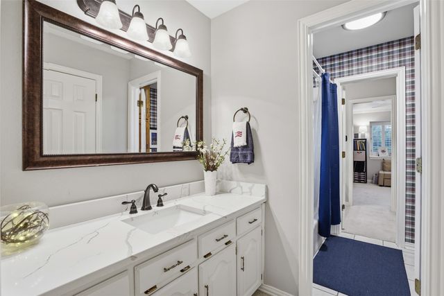 6706 Nantucket Lane, Arlington, TX 76001