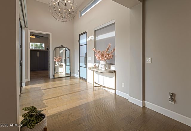 215 E ASHWOOD Place, Phoenix, AZ 85012