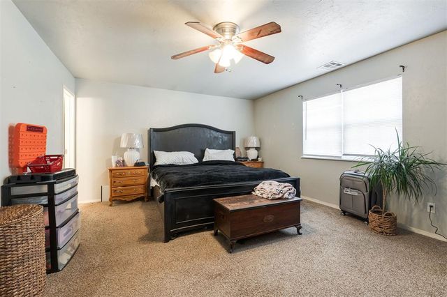 329302 E 1022 Road, Harrah, OK 73045