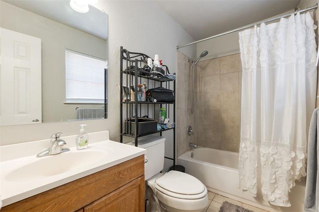 329302 E 1022 Road, Harrah, OK 73045