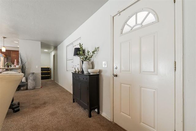 329302 E 1022 Road, Harrah, OK 73045