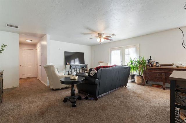 329302 E 1022 Road, Harrah, OK 73045