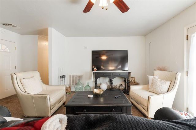 329302 E 1022 Road, Harrah, OK 73045