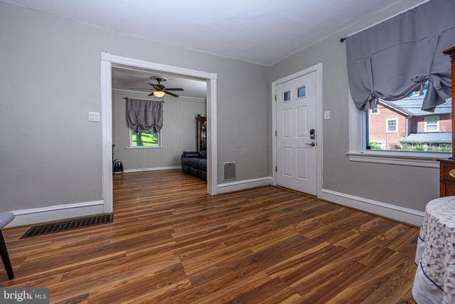 5 WHITEMARSH AVE, Glenside, PA 19038