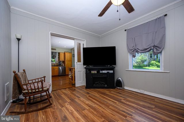 5 WHITEMARSH AVE, Glenside, PA 19038