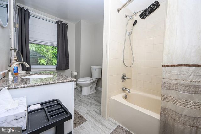 5 WHITEMARSH AVE, Glenside, PA 19038