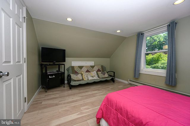 5 WHITEMARSH AVE, Glenside, PA 19038