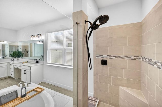 6967 TALAMORE DR, Wesley Chapel, FL 33545
