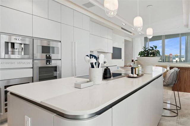16901 Collins Avenue 805, Sunny Isles Beach, FL 33160
