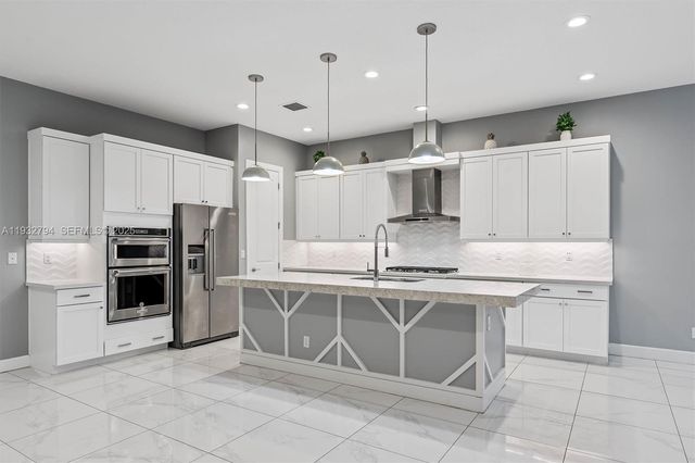 5071 Beland Dr, Lake Worth, FL 33467