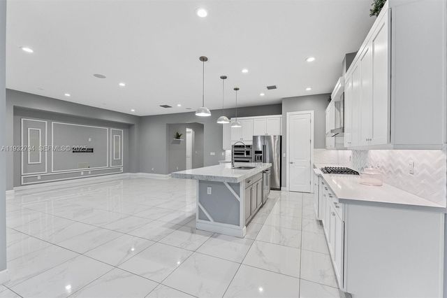 5071 Beland Dr, Lake Worth, FL 33467