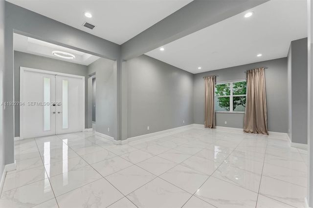 5071 Beland Dr, Lake Worth, FL 33467