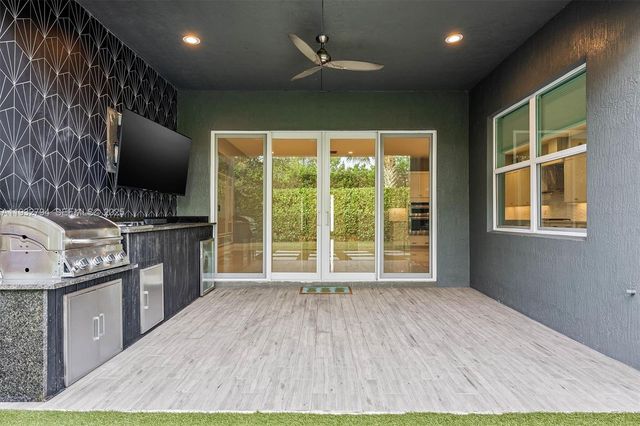 5071 Beland Dr, Lake Worth, FL 33467