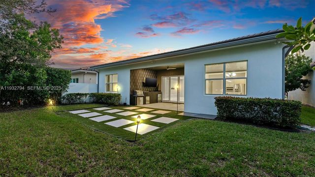 5071 Beland Dr, Lake Worth, FL 33467