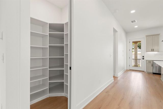 1858 MISSISSIPPI AVENUE NE, St Petersburg, FL 33703