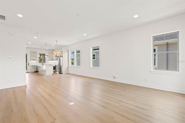 1858 MISSISSIPPI AVENUE NE, St Petersburg, FL 33703