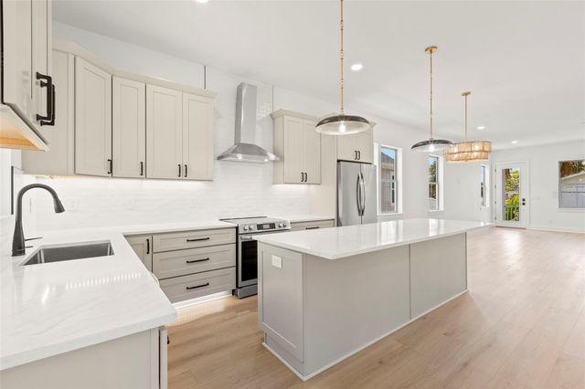 1858 MISSISSIPPI AVENUE NE, St Petersburg, FL 33703