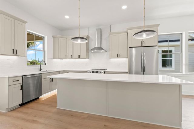 1858 MISSISSIPPI AVENUE NE, St Petersburg, FL 33703