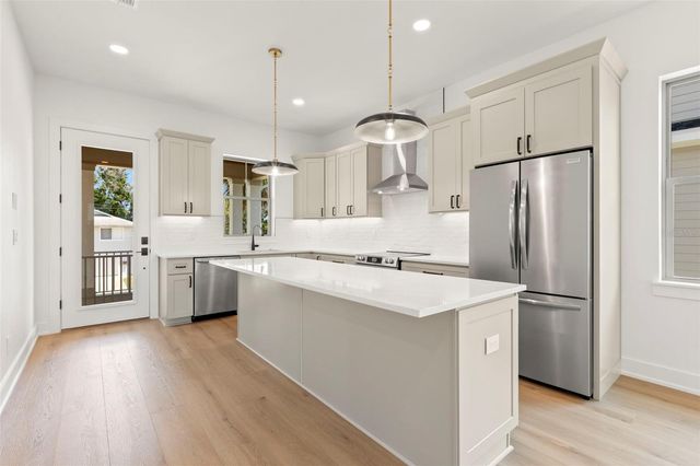 1858 MISSISSIPPI AVENUE NE, St Petersburg, FL 33703