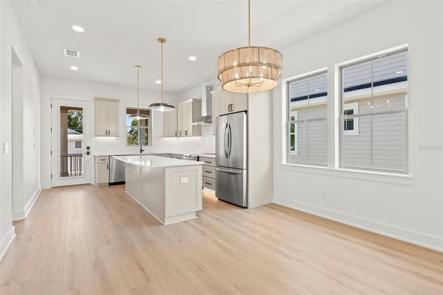 1858 MISSISSIPPI AVENUE NE, St Petersburg, FL 33703
