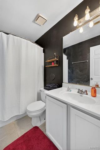 812 Sugar Valley Court 5, St Peters, MO 63376
