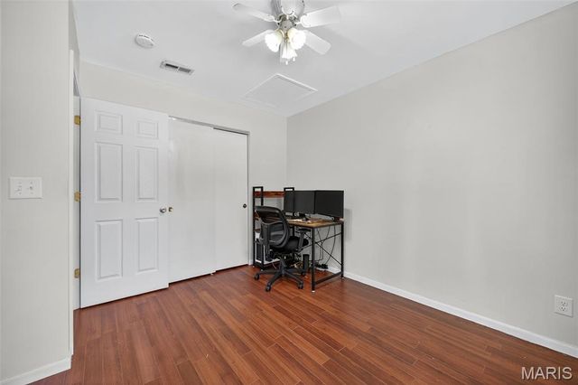 812 Sugar Valley Court 5, St Peters, MO 63376