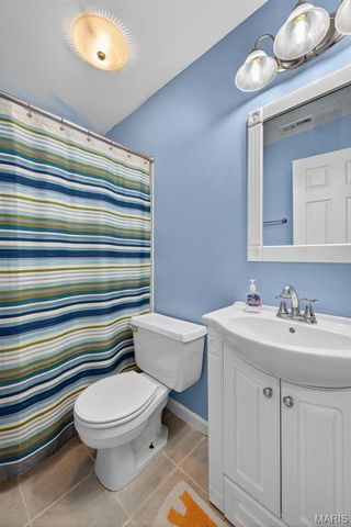 812 Sugar Valley Court 5, St Peters, MO 63376