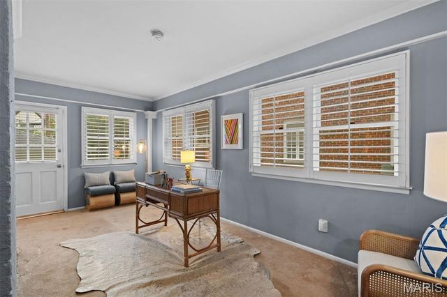 422 Mission Court, University City, MO 63130