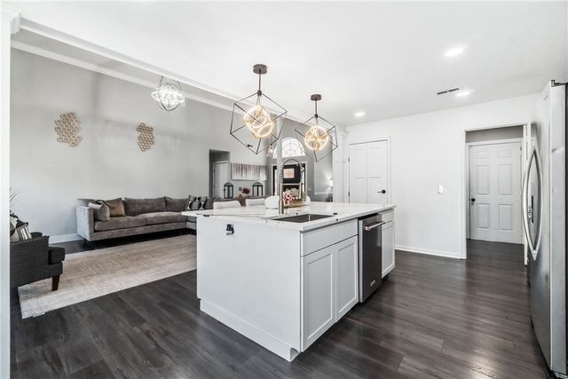 1505 Breckenridge Loop, Rogers, AR 72756