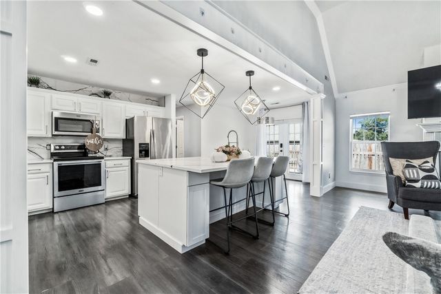 1505 Breckenridge Loop, Rogers, AR 72756