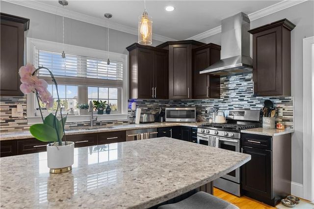 24 Randolph Way, Portsmouth, RI 02871
