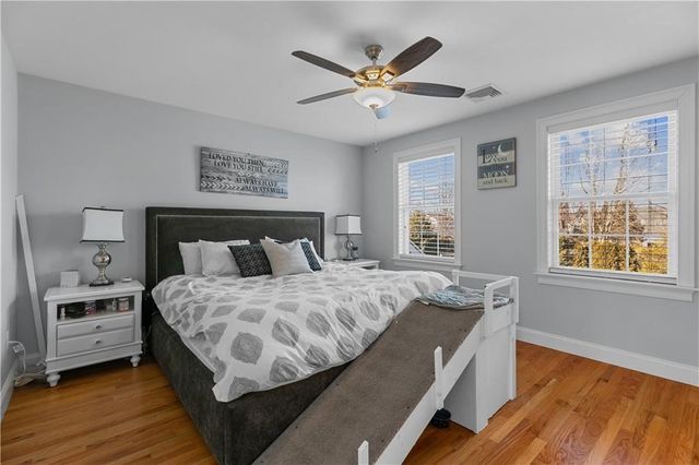 24 Randolph Way, Portsmouth, RI 02871