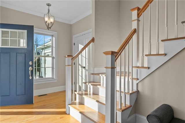 24 Randolph Way, Portsmouth, RI 02871