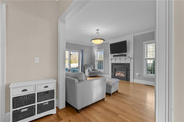 24 Randolph Way, Portsmouth, RI 02871