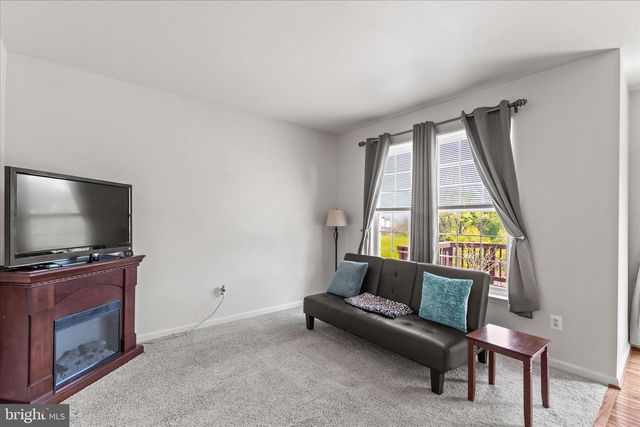 73 MENLENA CIR, Hanover, PA 17331