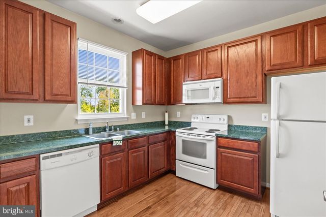 73 MENLENA CIR, Hanover, PA 17331