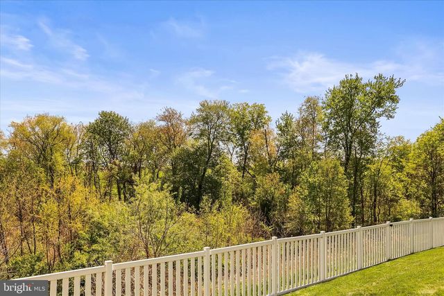 73 MENLENA CIR, Hanover, PA 17331