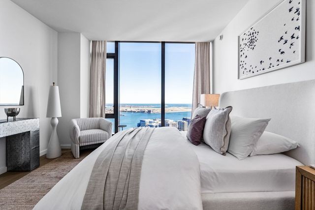 682 Atlantic Ave 39L, Boston, MA 02111