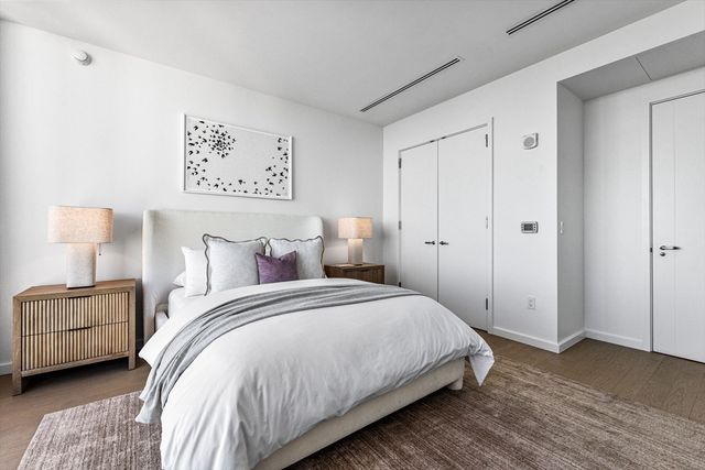 682 Atlantic Ave 39L, Boston, MA 02111