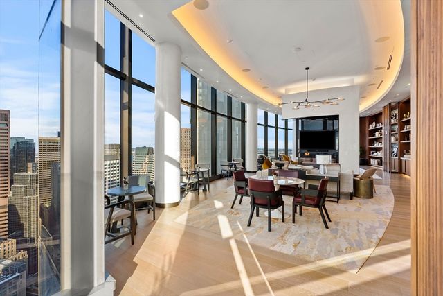 682 Atlantic Ave 39L, Boston, MA 02111