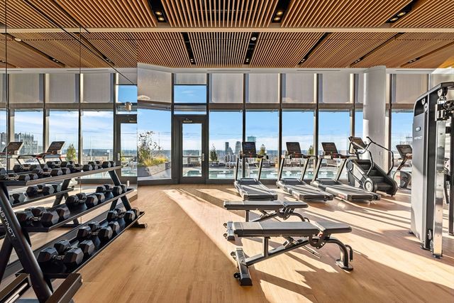 682 Atlantic Ave 39L, Boston, MA 02111