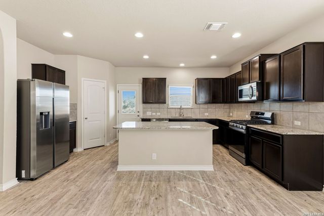817 Western Bit, Cibolo, TX 78108