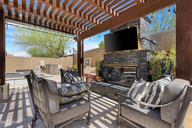 3942 W GLACIER Court, Anthem, AZ 85086