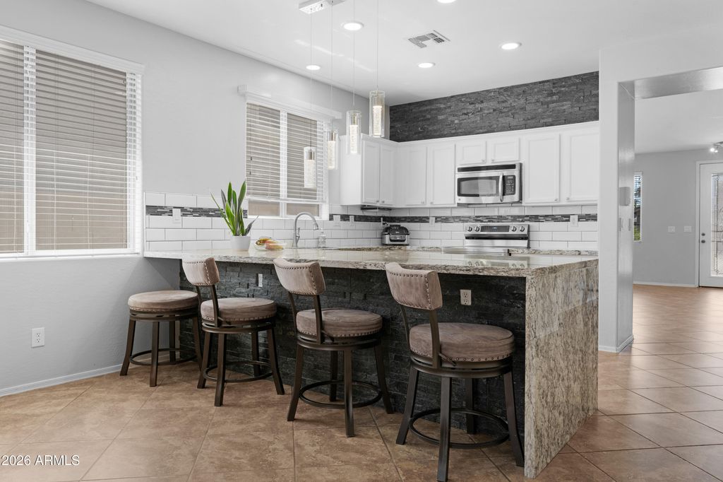 3942 W GLACIER Court, Anthem, AZ 85086 — photo 5