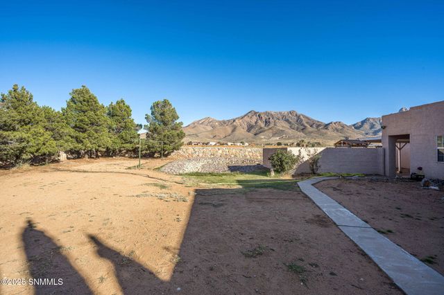 4450 Alpine Court, Las Cruces, NM 88011