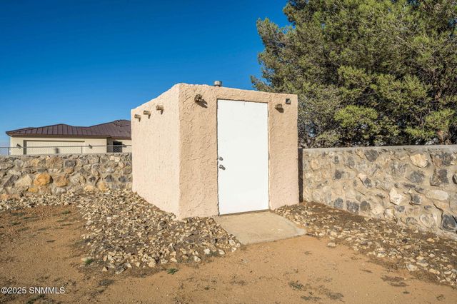 4450 Alpine Court, Las Cruces, NM 88011