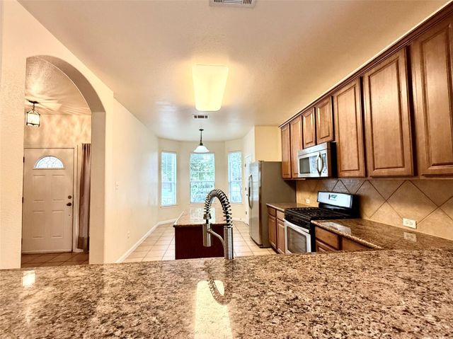 4025 Meadow Bluff WAY, Round Rock, TX 78665